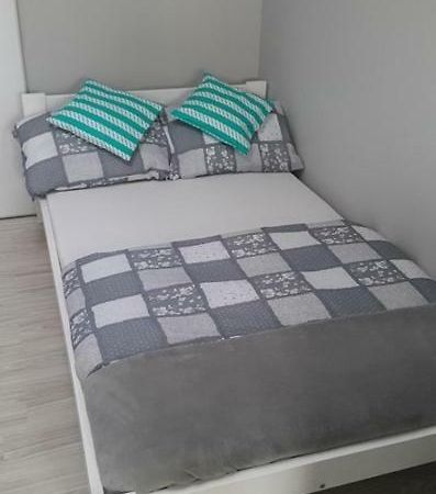 Отель Pod Brzozami - Pokoj 2-Osobowy Z Udogodnieniami Dla Niepelnosprawnych Устроне-Морске Экстерьер фото