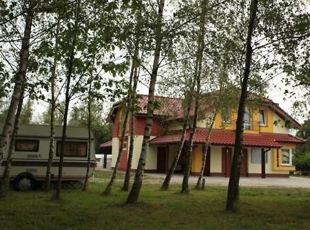 Отель Pod Brzozami - Pokoj 2-Osobowy Z Udogodnieniami Dla Niepelnosprawnych Устроне-Морске Экстерьер фото